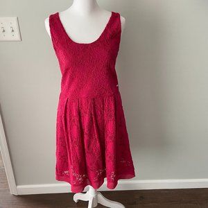 Guess Sleeveless Lace Dress Magenta Size L